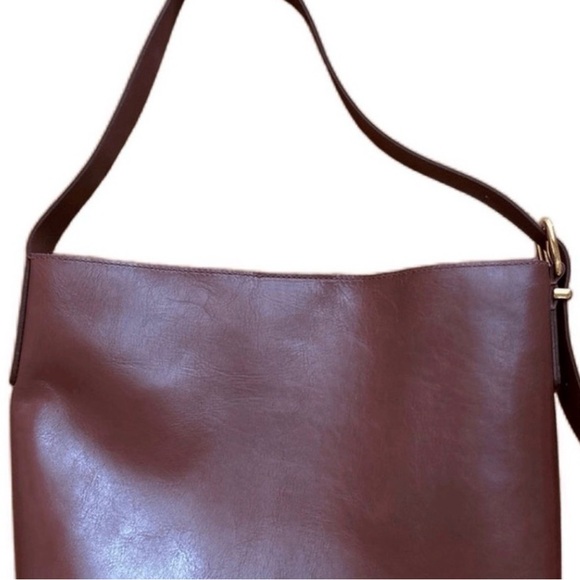 Madewell The Essential Bucket Tote - Chocolate Raisin - Picture 8 of 8